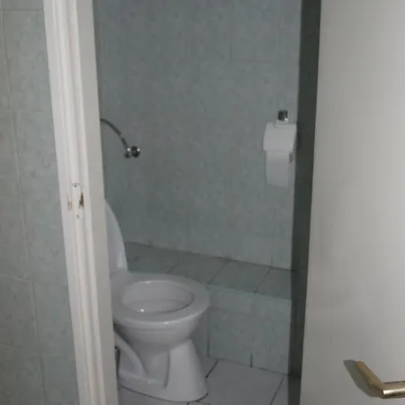 Siofok, Kele Apartmanhaz *